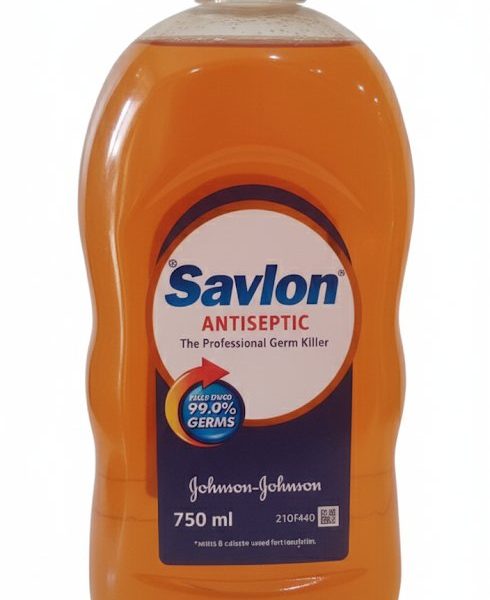 Savlon antiseptic works by cleansing the skin and helping to prevent infection in minor wounds, burns, and skin reactions. Its active ingredients, such as Cetrimide and Chlorhexidine Digluconate, stop the growth of bacteria. It is used for first aid.